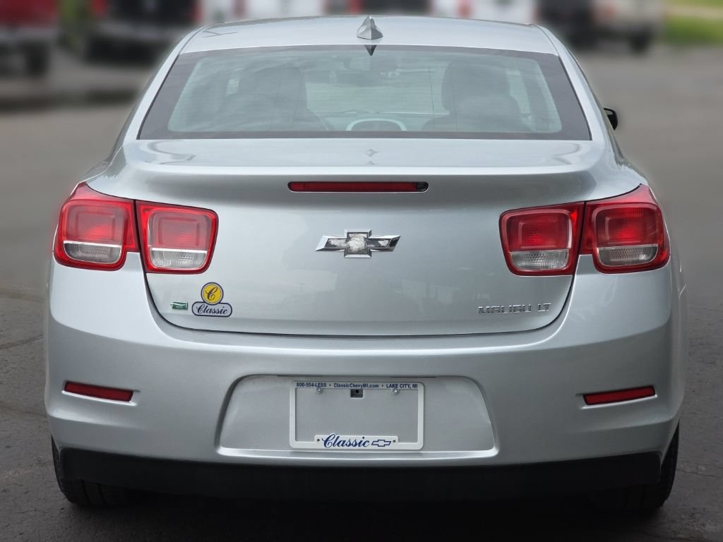 Used 2016 Chevrolet Malibu LT FWD image 5