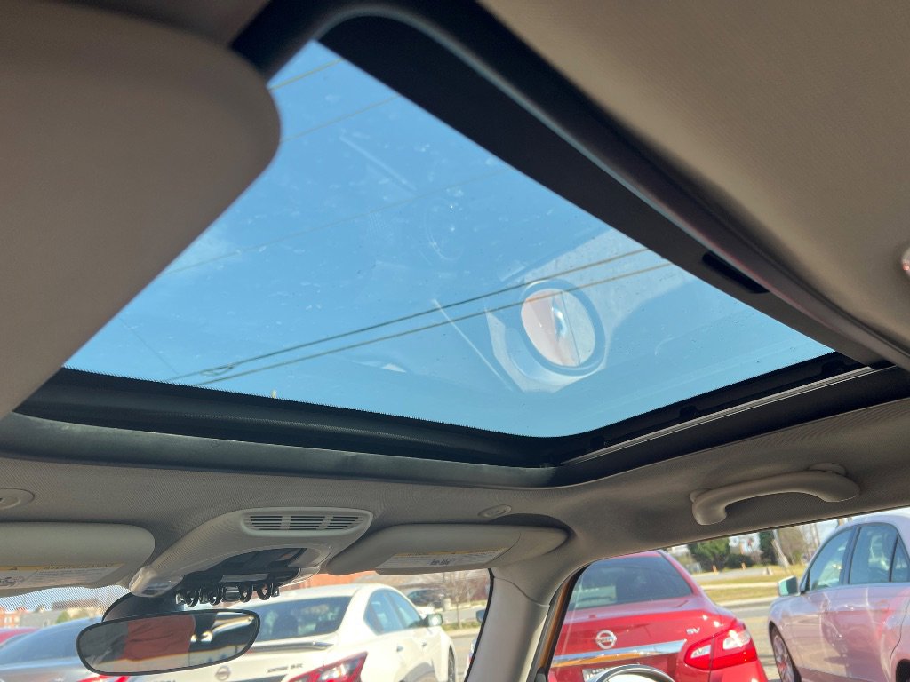 Used 2017 MINI Cooper S image 13