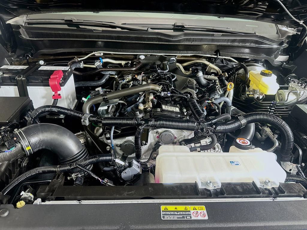 Certified 2025 Toyota Tacoma SR5 image 29