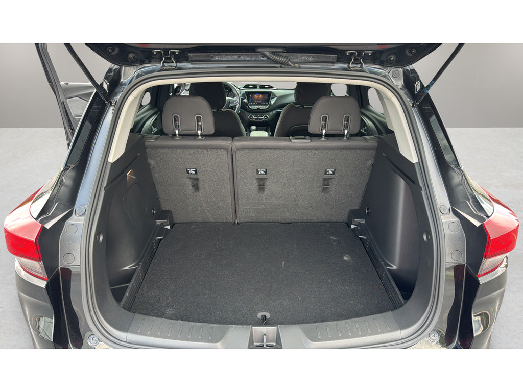 Used 2023 Chevrolet TrailBlazer LT w/ Convenience Package AWD/4WD image 13