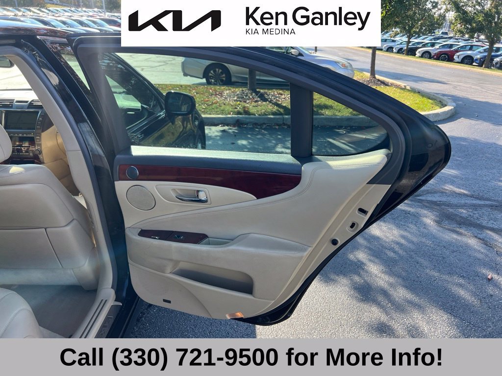 Used 2007 Lexus LS 460 RWD image 50