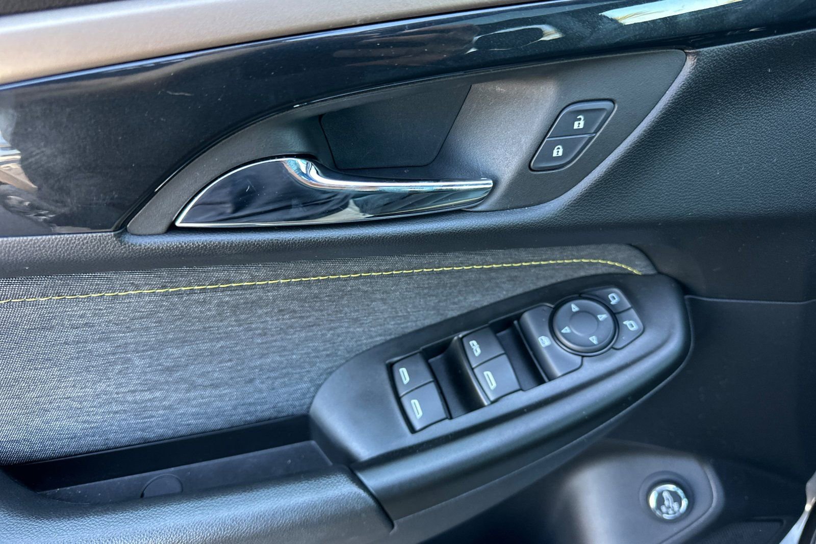 Used 2024 Chevrolet TrailBlazer ACTIV w/ Convenience Package image 11