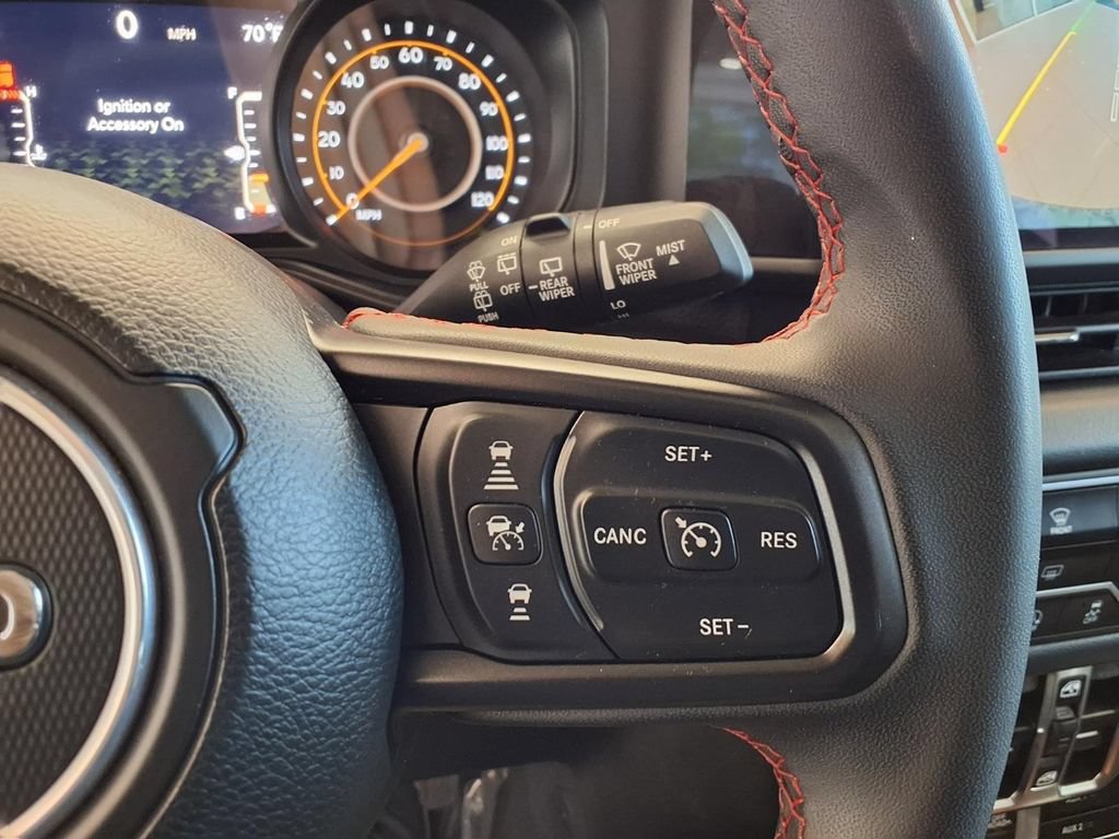 Used 2024 Jeep Wrangler Unlimited Rubicon AWD/4WD image 14