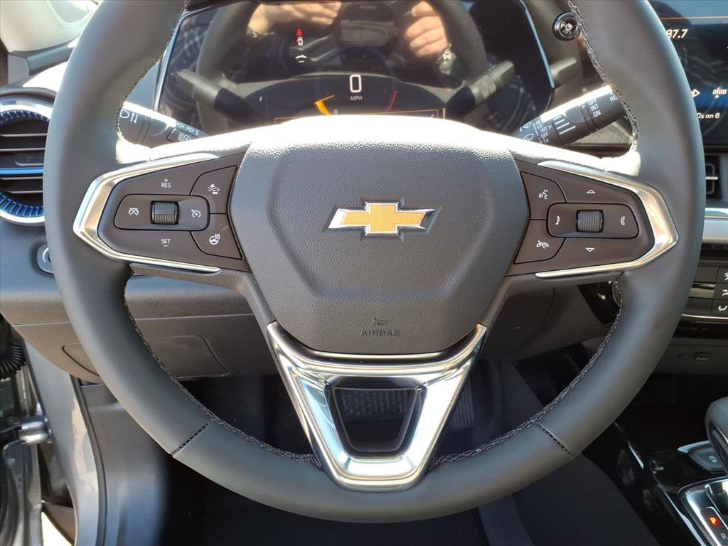 New 2026 Chevrolet Trax LT w/ Driver Confidence Package image 16