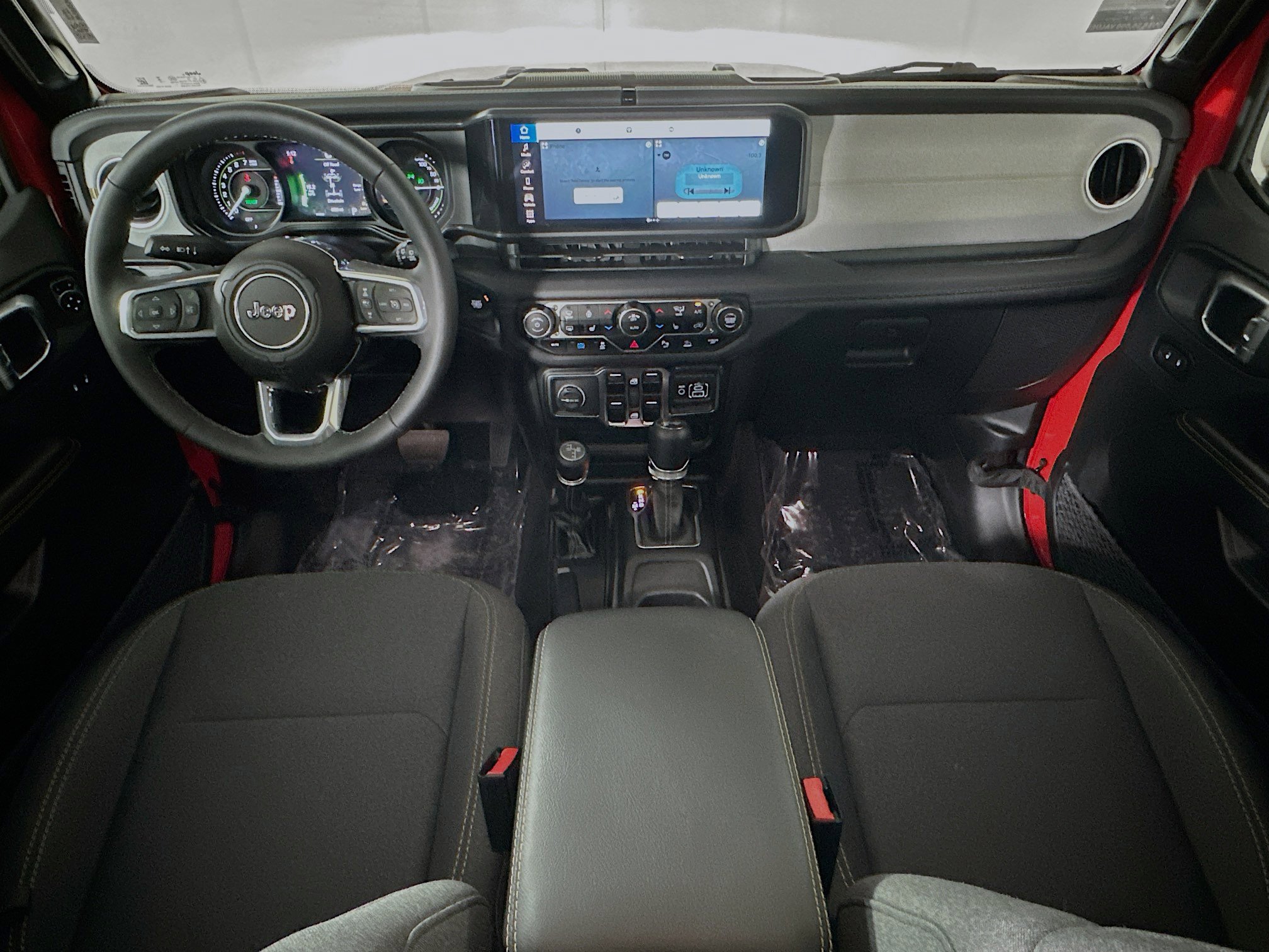 Used 2025 Jeep Wrangler Sahara w/ Safety Group image 26