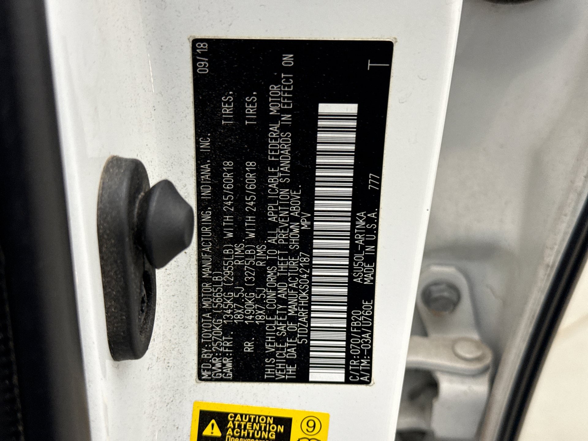 Used 2019 Toyota Highlander LE FWD image 8