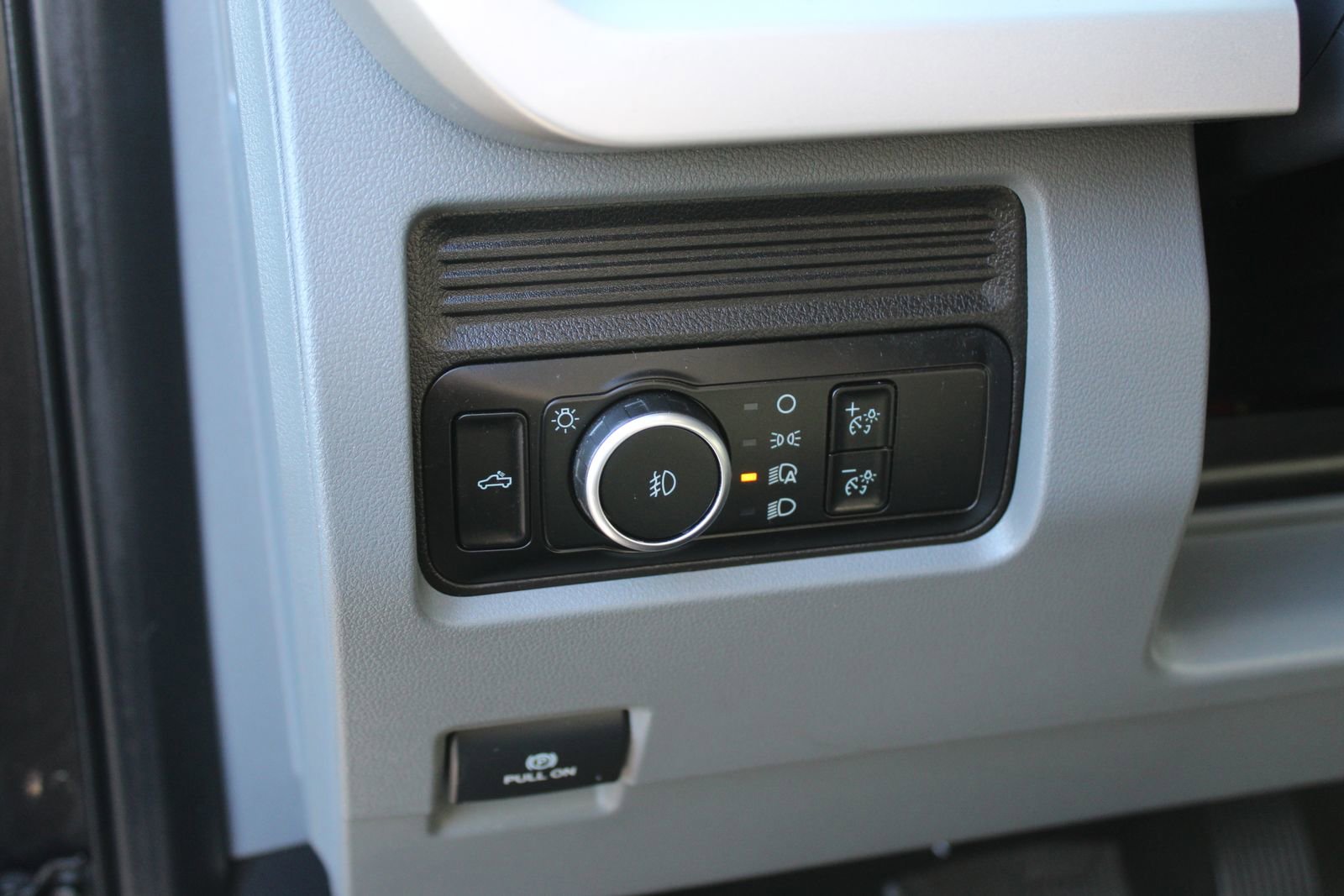 Used 2024 Ford F250 XL w/ STX Appearance Package image 24