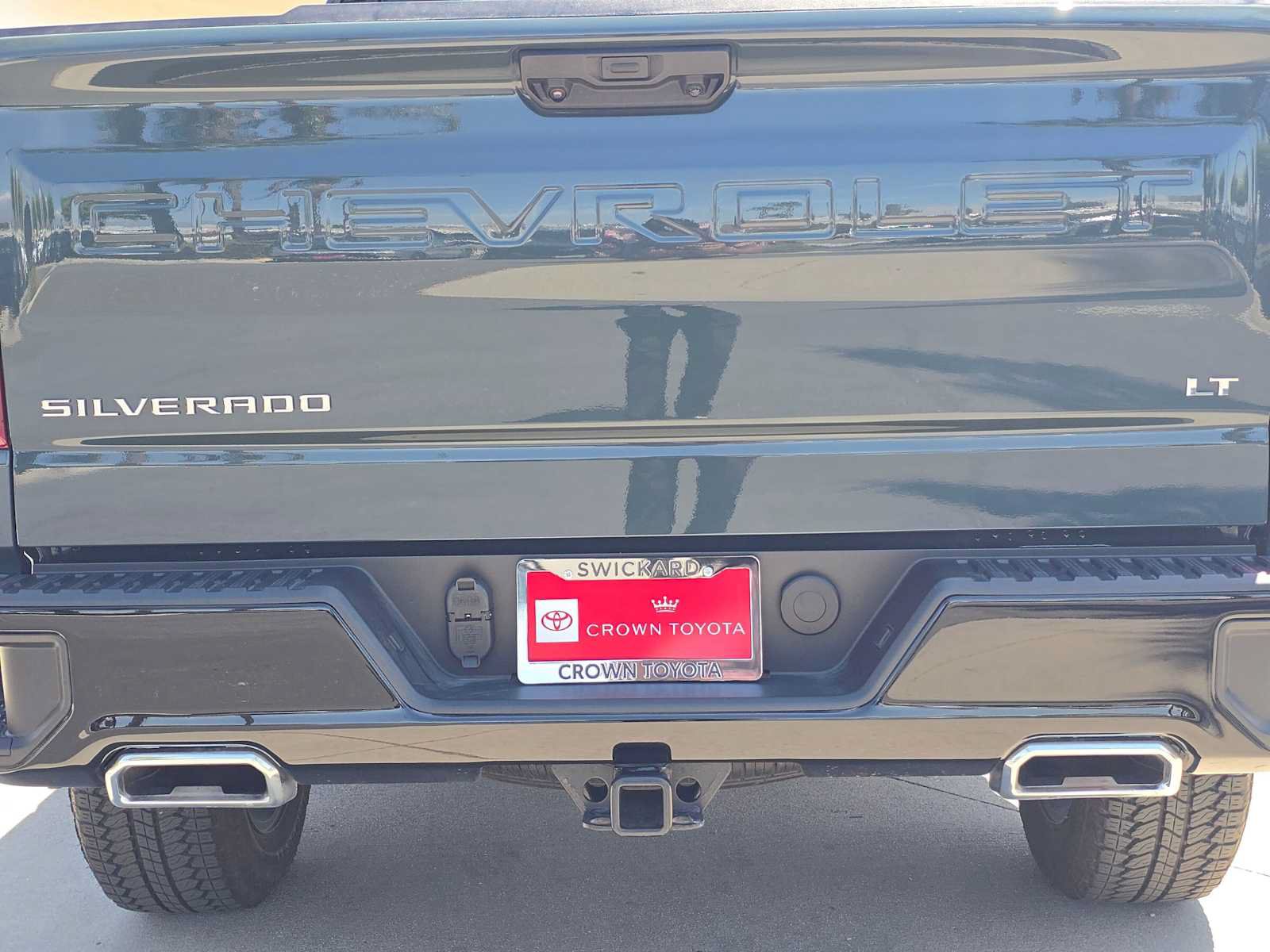 Used 2025 Chevrolet Silverado 1500 LT Trail Boss w/ Convenience Package II AWD/4WD image 13