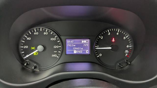 Used 2016 Mercedes-Benz Metris Passenger image 23