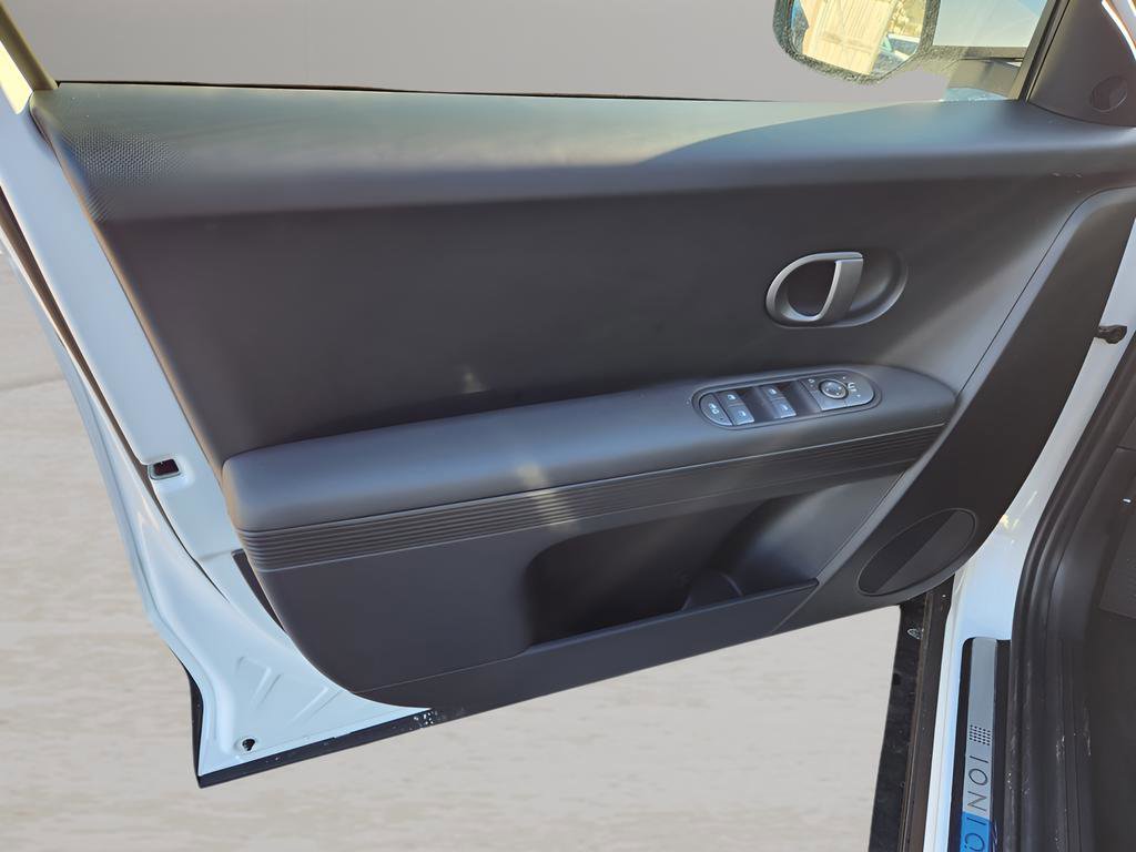 New 2026 Hyundai Ioniq 5 SEL image 12