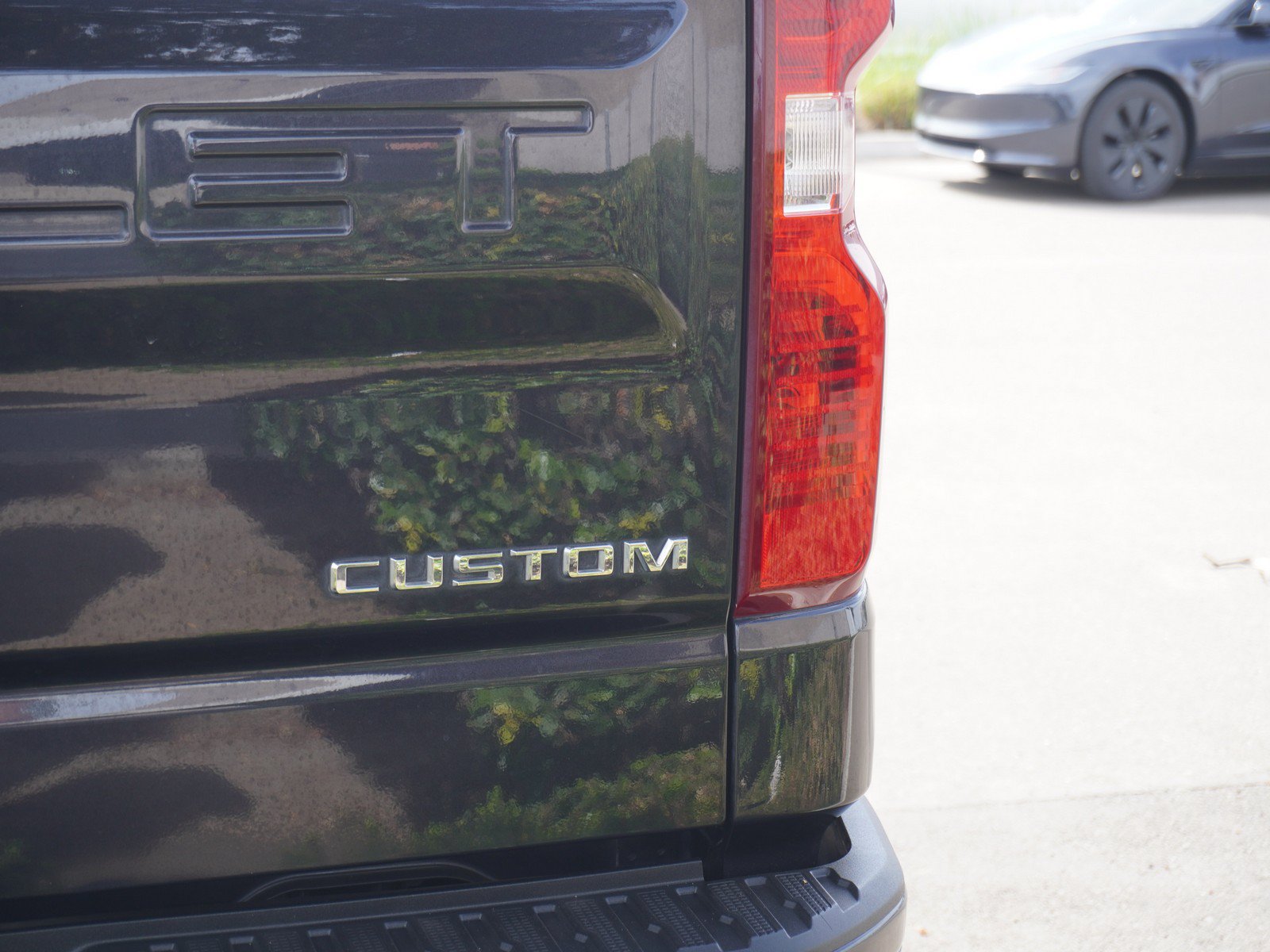 Used 2022 Chevrolet Silverado 1500 Custom RWD image 11