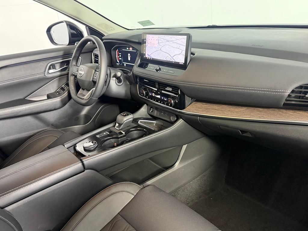 Used 2026 Nissan Rogue Platinum w/ Platinum Premium Package AWD/4WD image 21