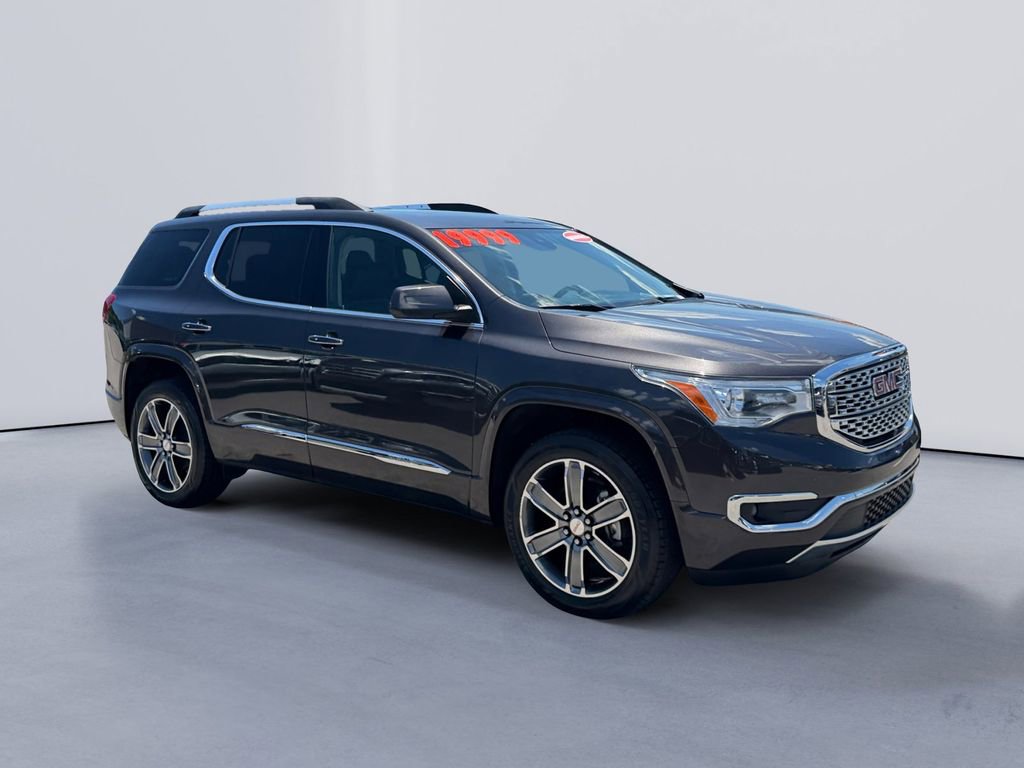 Used 2017 GMC Acadia Denali w/ Technology Package FWD video 1