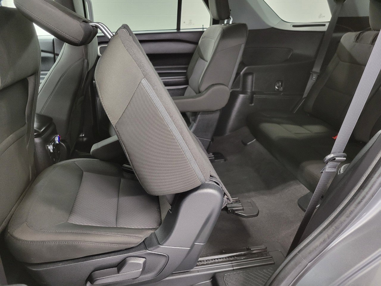 Used 2022 Ford Explorer XLT image 22