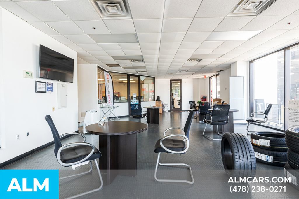 Used 2025 Chevrolet Trax LS image 88