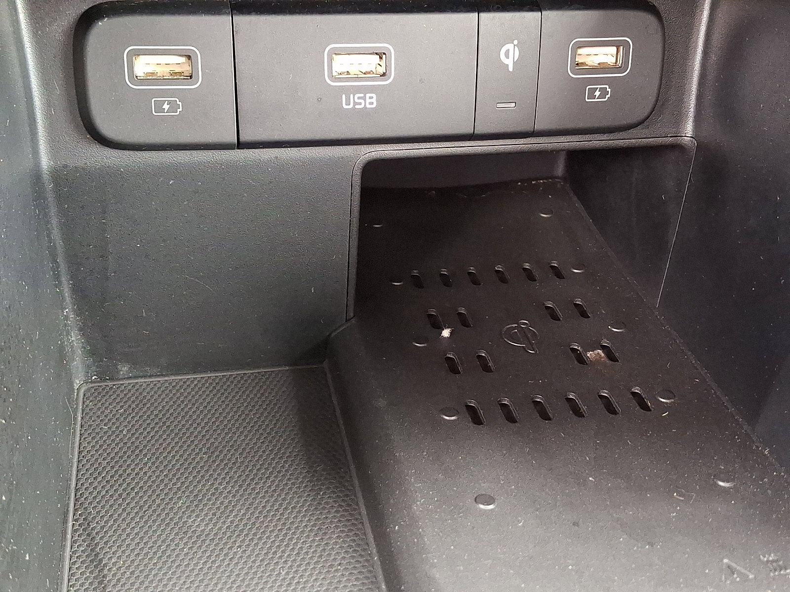 Used 2023 Kia Sorento SX image 27