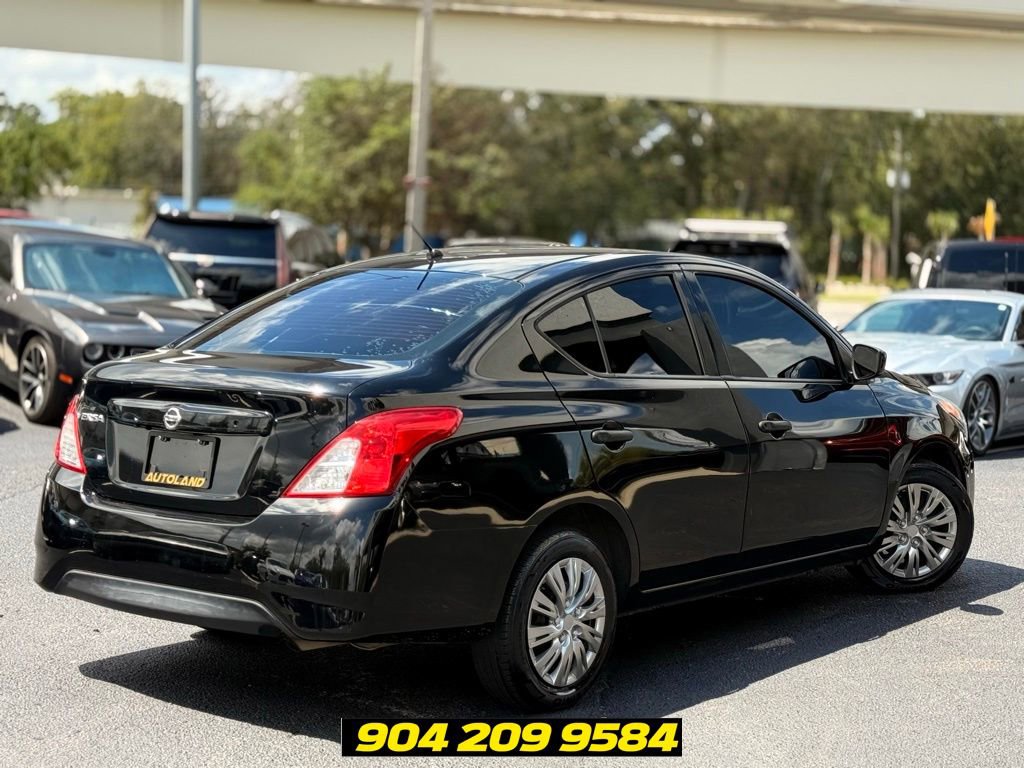 Used 2019 Nissan Versa S FWD image 5