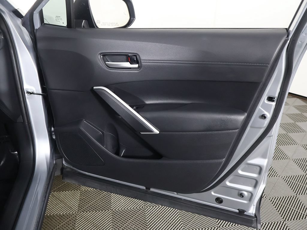 Used 2025 Toyota Corolla Cross AWD Hybrid w/ Convenience Package image 23
