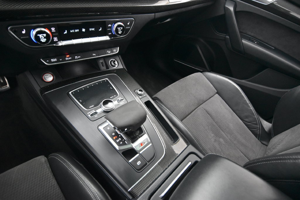 Used 2018 Audi SQ5 Premium Plus w/ S Sport Package AWD/4WD image 36