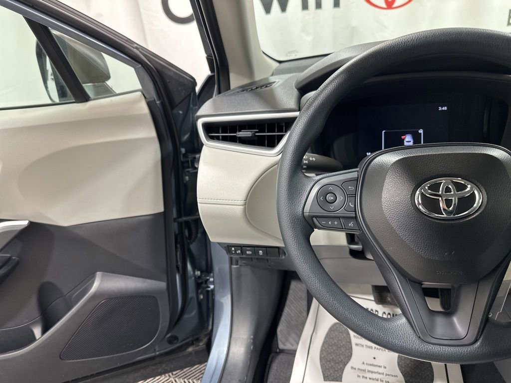 Used 2026 Toyota Corolla Cross L image 26