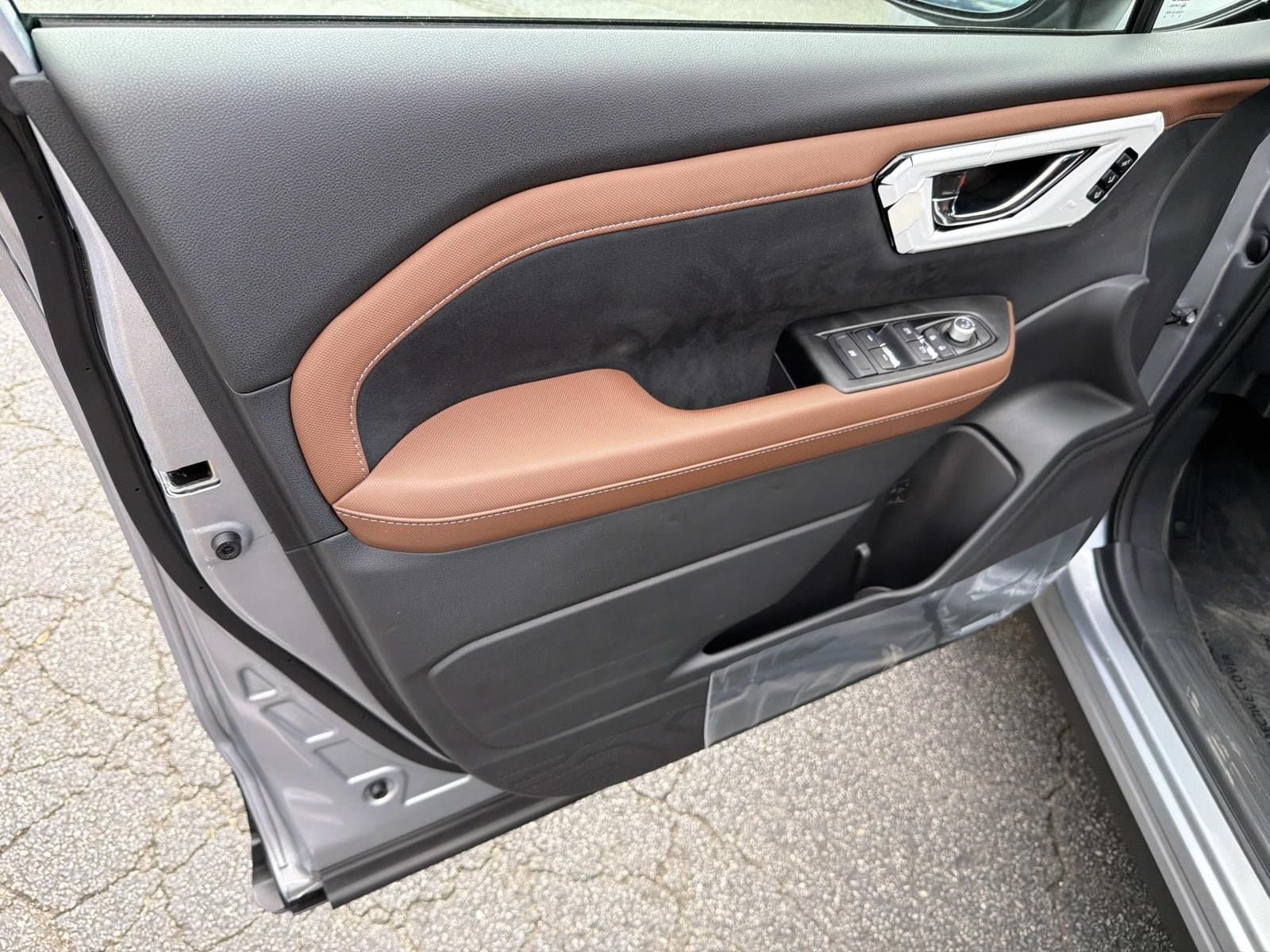 New 2026 Subaru Forester Touring AWD/4WD image 10