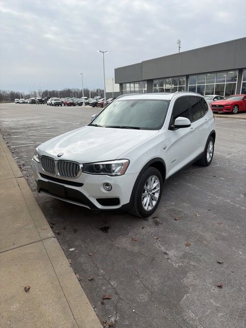 Used 2016 BMW X3 xDrive28i image 2