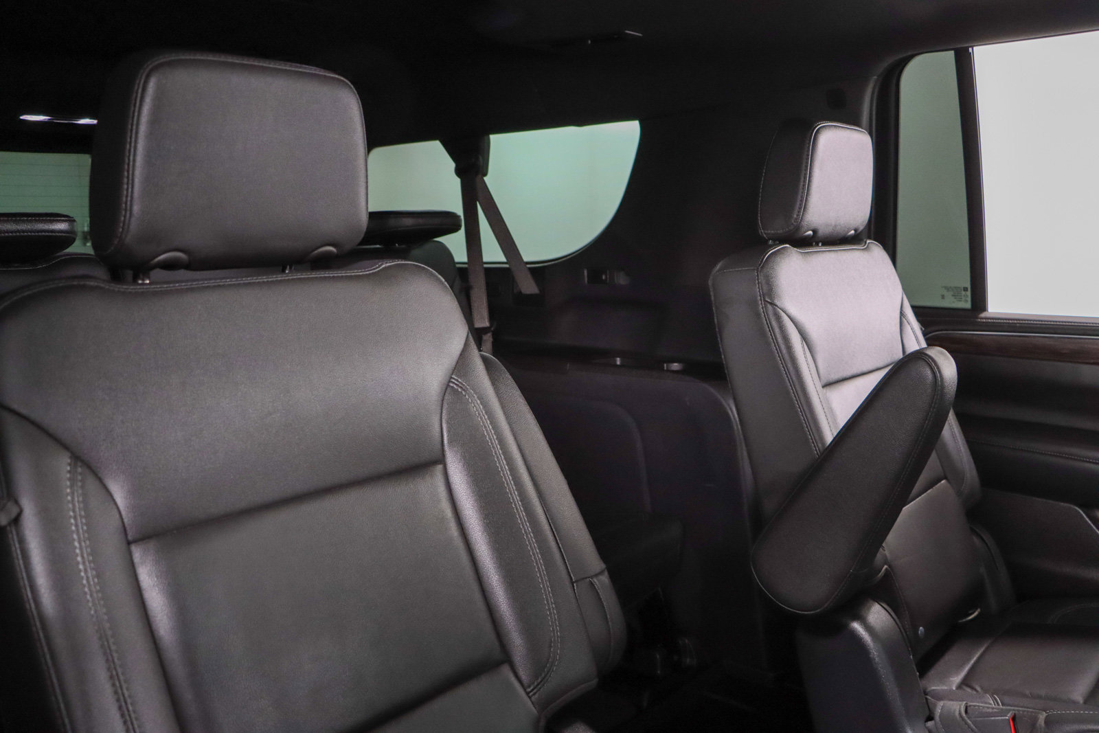 Used 2021 Chevrolet Suburban Z71 image 31
