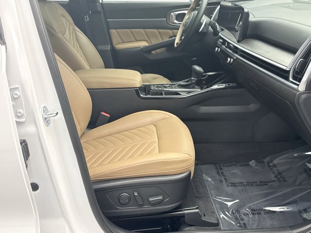 Used 2025 Kia Sorento SX Prestige w/ Olive Brown Leather Package AWD/4WD image 19