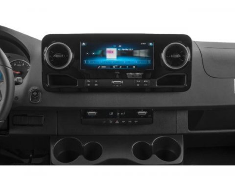 Used 2024 Mercedes-Benz Sprinter 2500 image 10