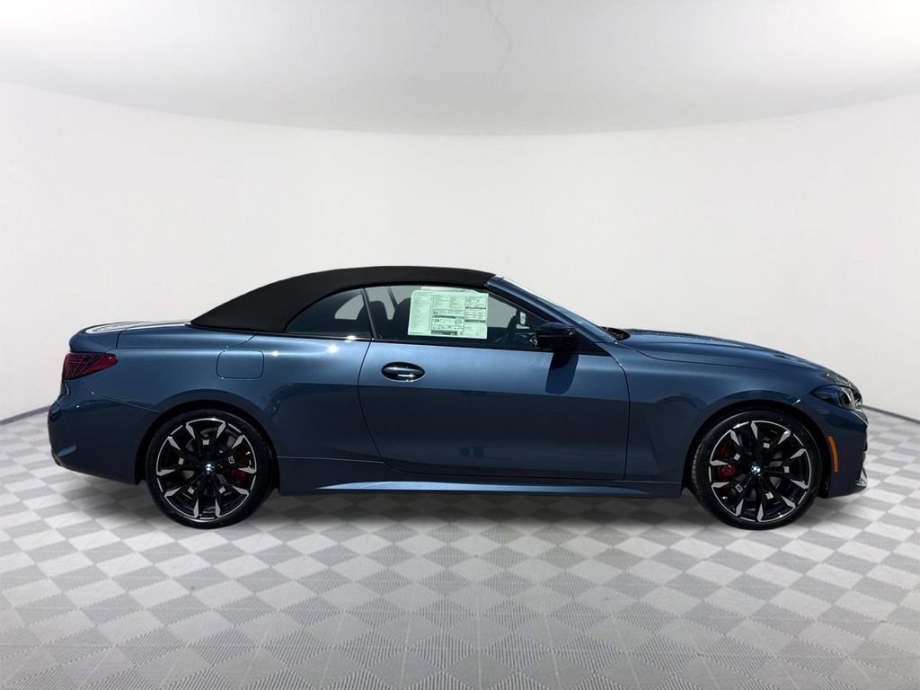 Used 2026 BMW M440i Convertible w/ Premium Package RWD image 3