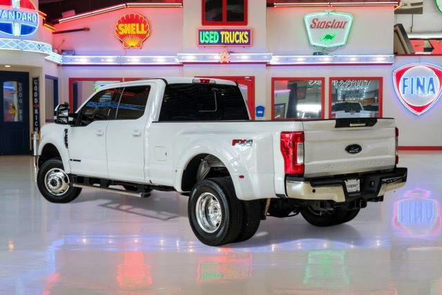 Used 2017 Ford F350 Lariat w/ Lariat Value Package image 4