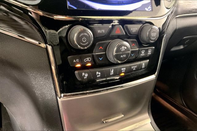 Used 2019 Jeep Grand Cherokee High Altitude AWD/4WD image 14