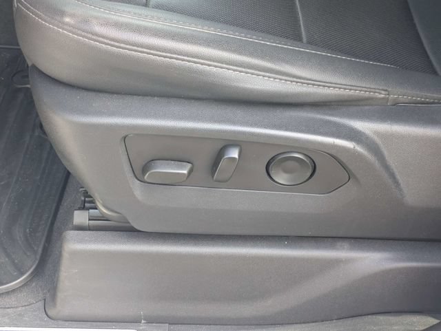 Used 2023 Chevrolet Silverado 1500 LTZ w/ LTZ Convenience Package II AWD/4WD image 20