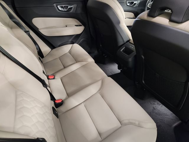 New 2026 Volvo XC60 B5 Plus w/ Protection Package Premier image 32