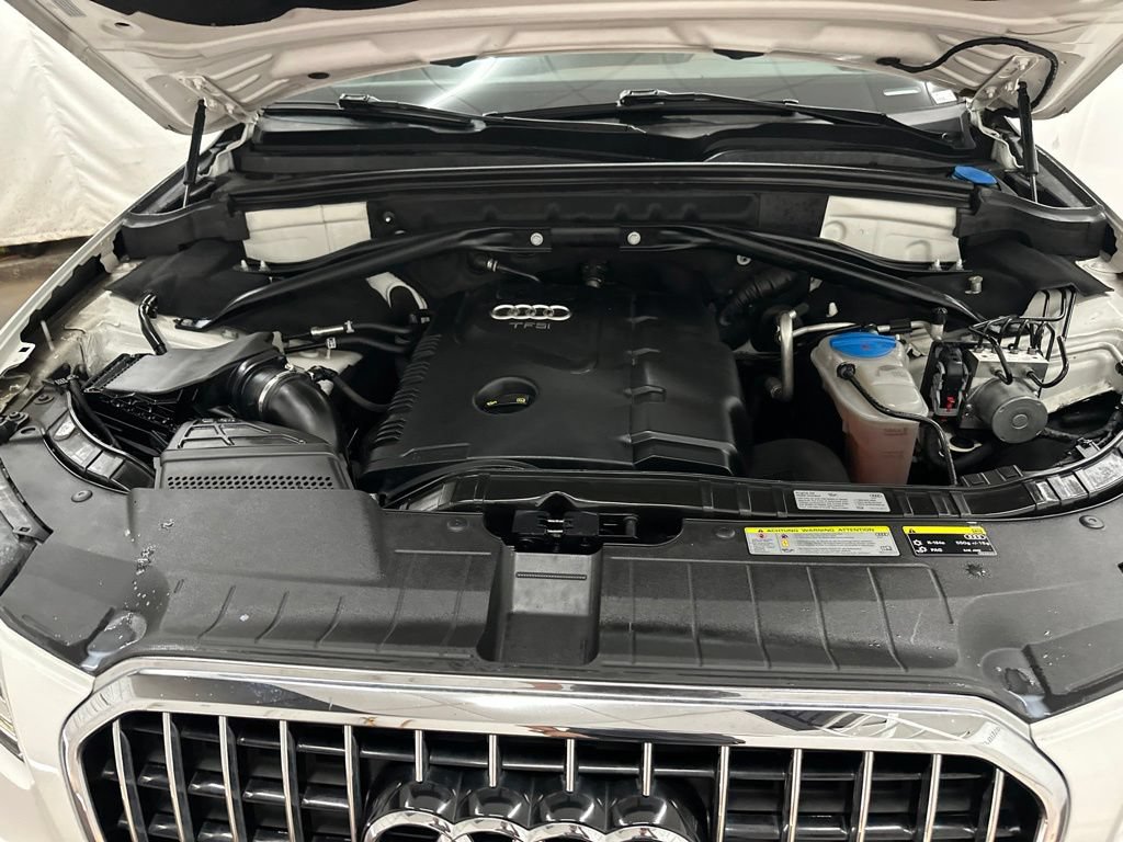 Used 2017 Audi Q5 2.0T Premium Plus w/ Technology Package AWD/4WD image 13
