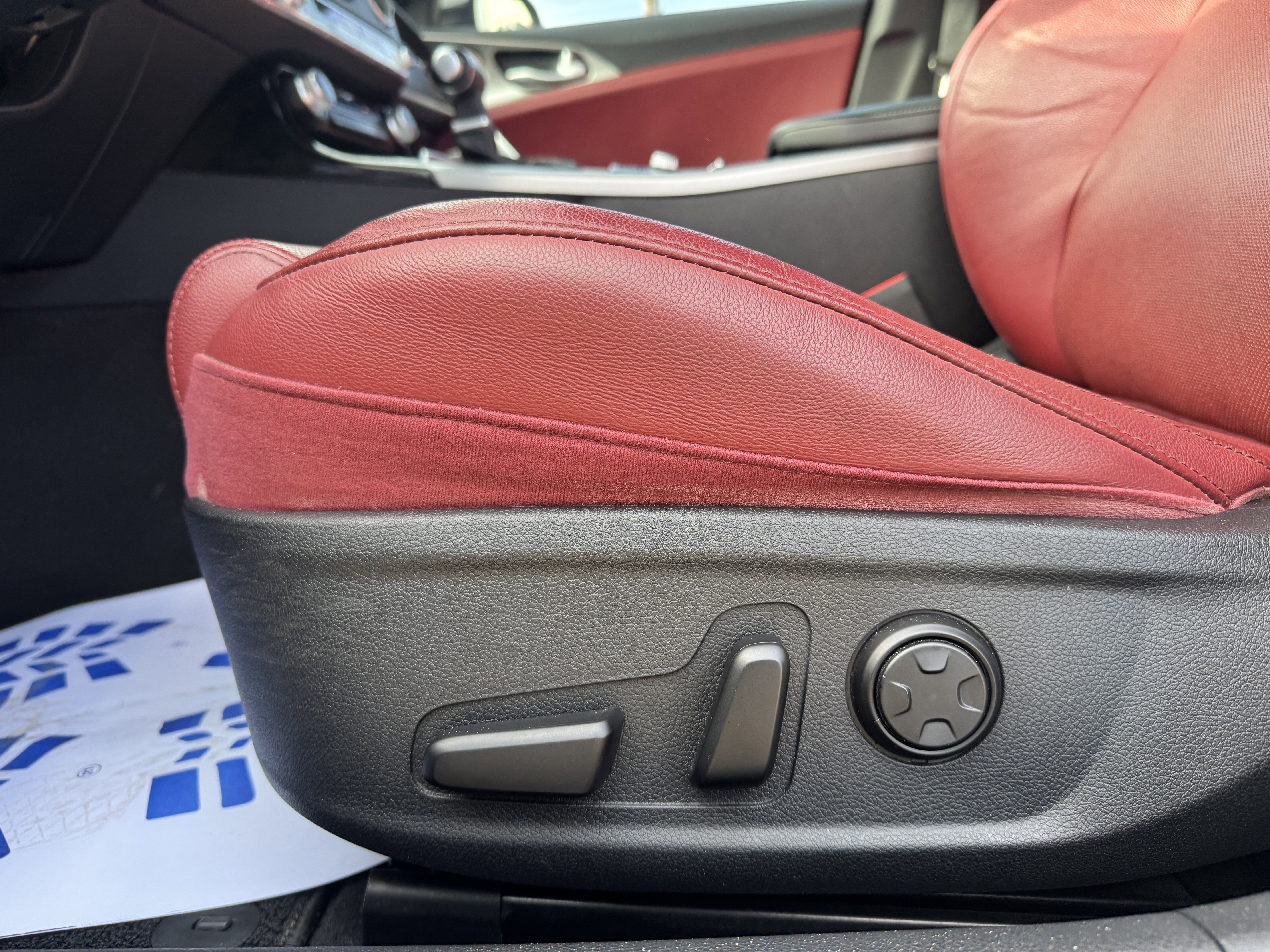 Used 2018 Kia Stinger GT1 image 12