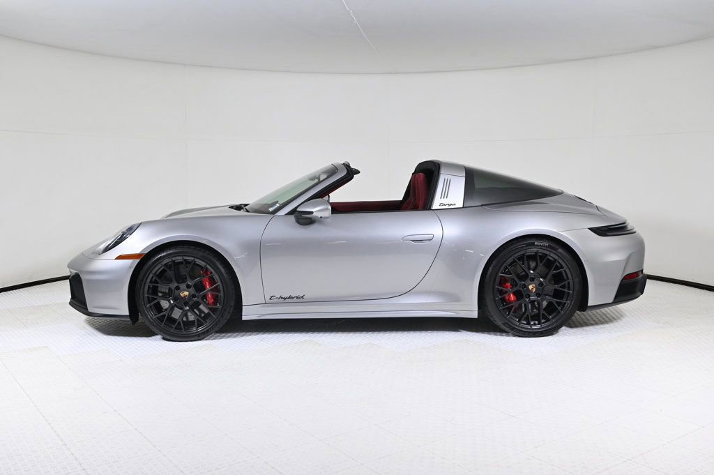 Certified 2025 Porsche 911 Targa 4 GTS image 2