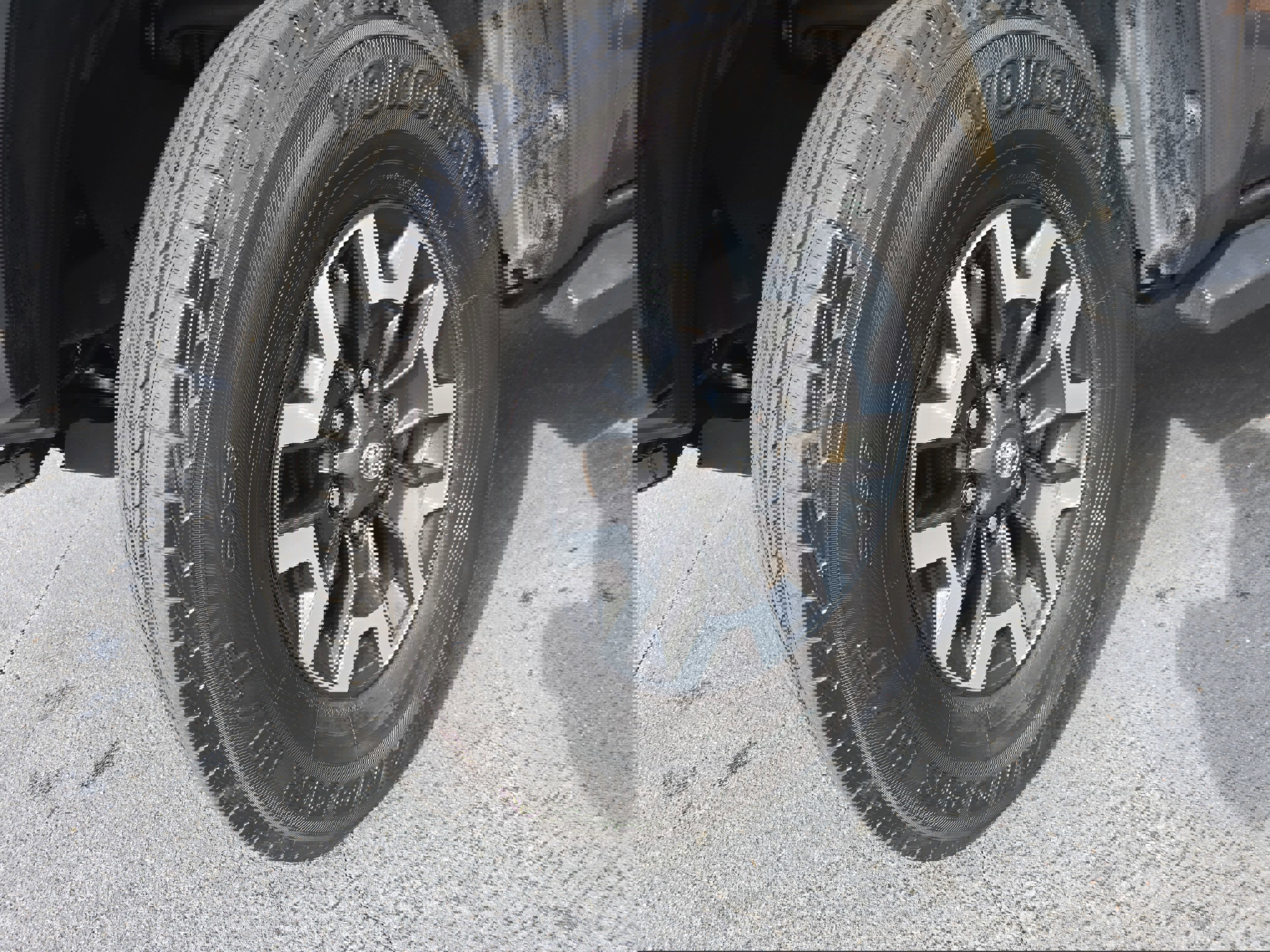 Used 2020 Toyota Tacoma TRD Off-Road image 35