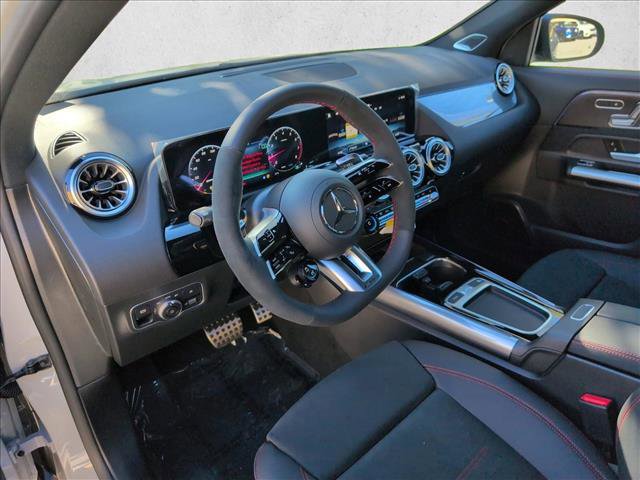New 2026 Mercedes-Benz GLA 35 AMG 4MATIC image 3