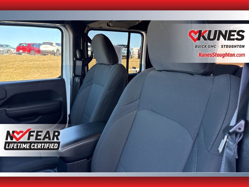 Used 2022 Jeep Wrangler Unlimited Sport AWD/4WD image 24