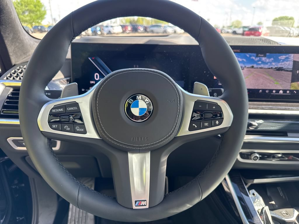 New 2026 BMW X7 xDrive40i w/ M Sport Package AWD/4WD image 12
