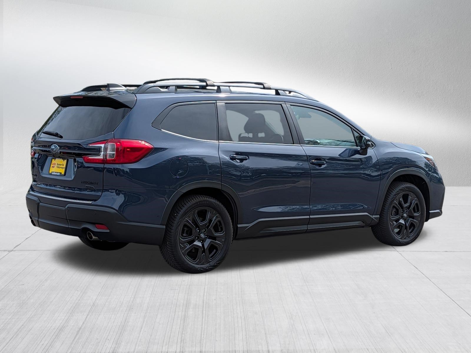 Used 2023 Subaru Ascent Onyx Edition AWD/4WD image 7