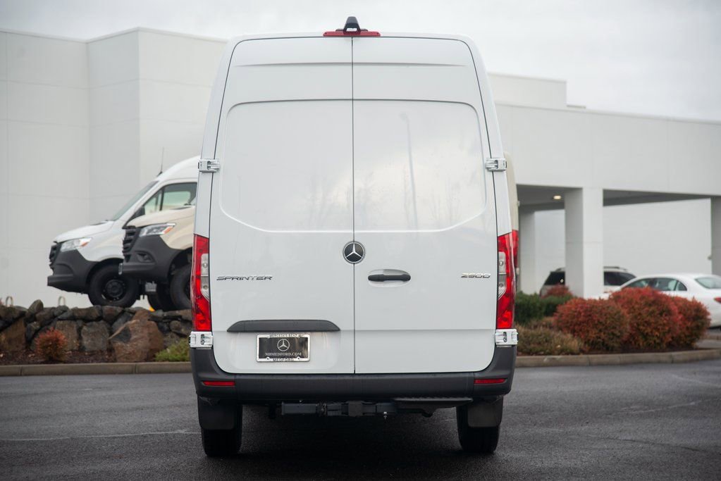 New 2025 Mercedes-Benz Sprinter 2500 image 4