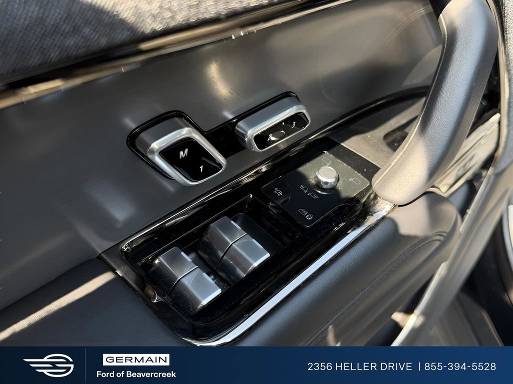 Used 2023 Land Rover Range Rover Sport SE image 14