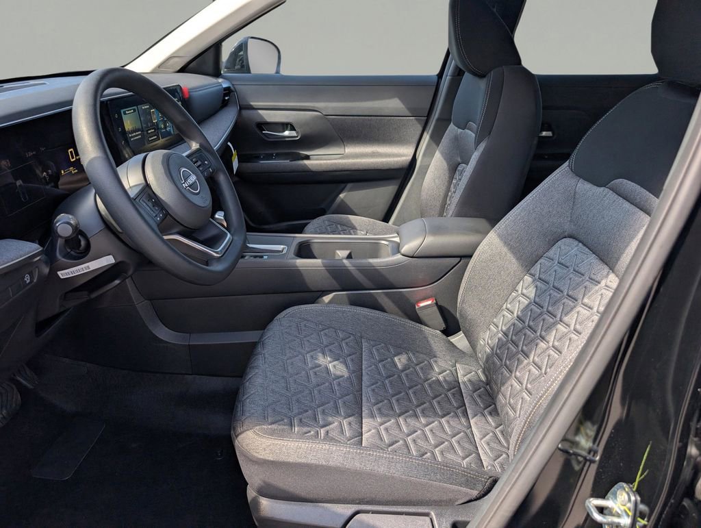 New 2026 Nissan Kicks SV image 15