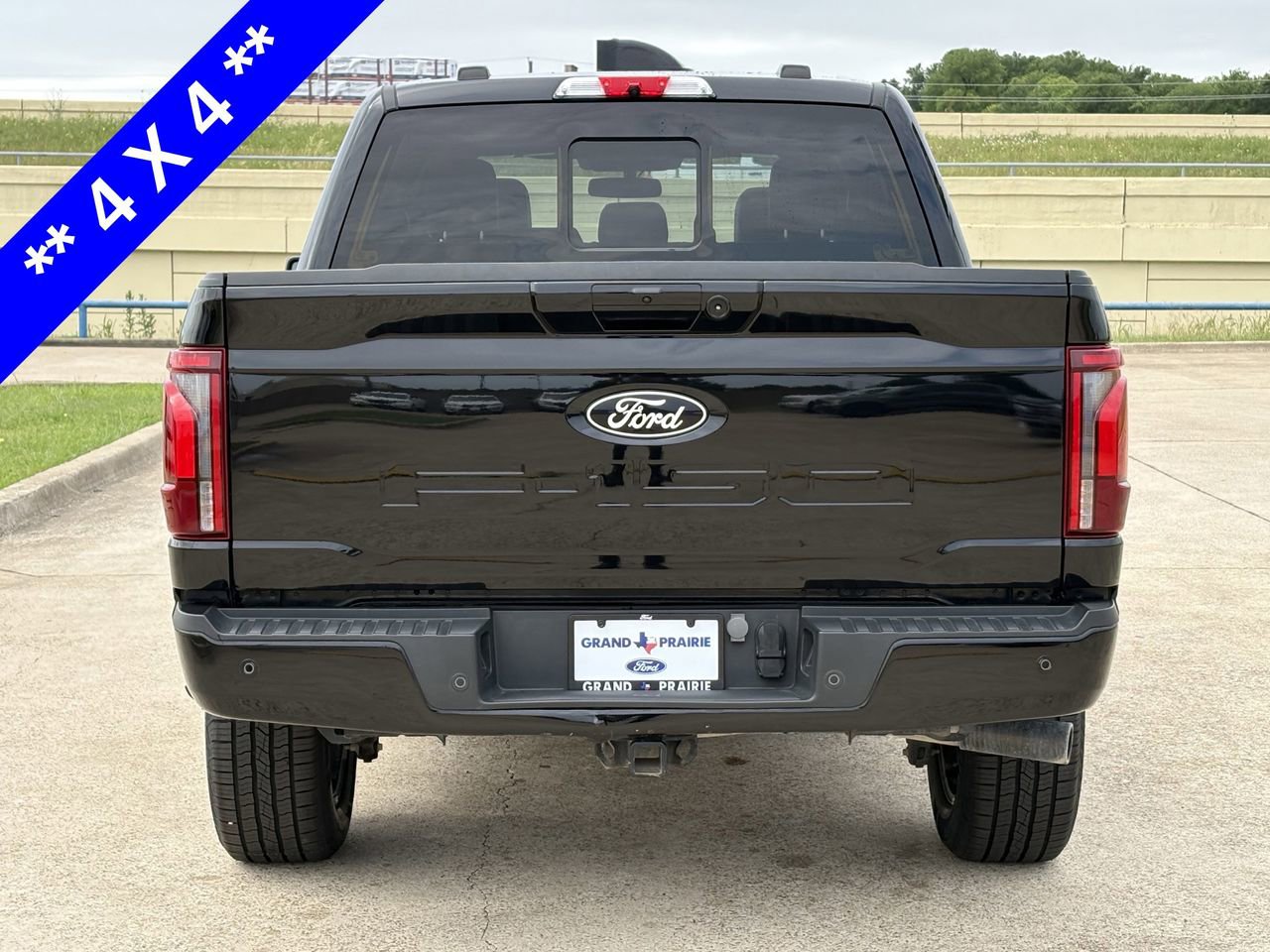 Certified 2024 Ford F150 Platinum w/ Equipment Group 702A High AWD/4WD image 8