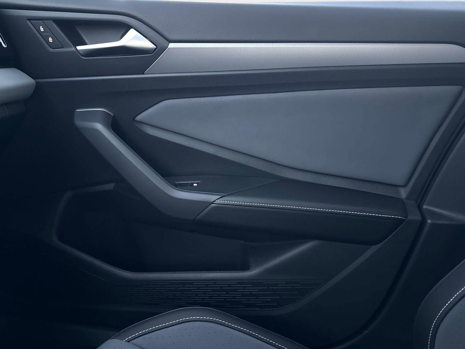 New 2026 Volkswagen Jetta SE image 22