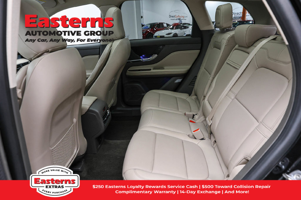 Used 2022 Lincoln Corsair FWD w/ Premium Package image 25