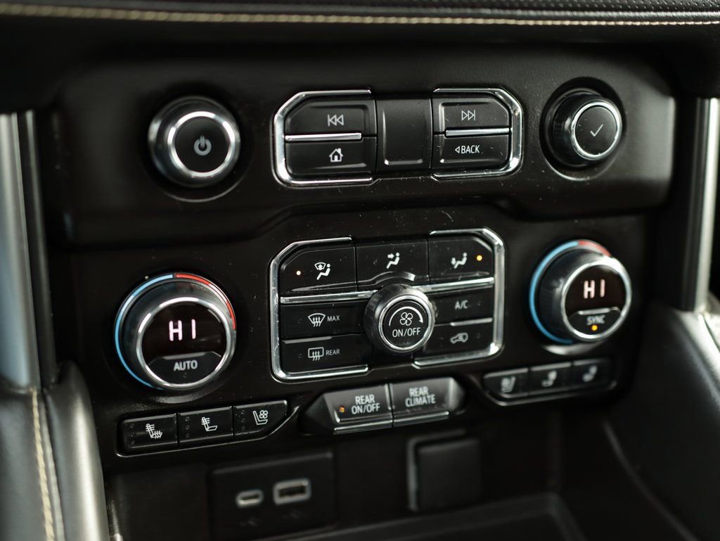 Used 2021 Chevrolet Suburban Premier image 19