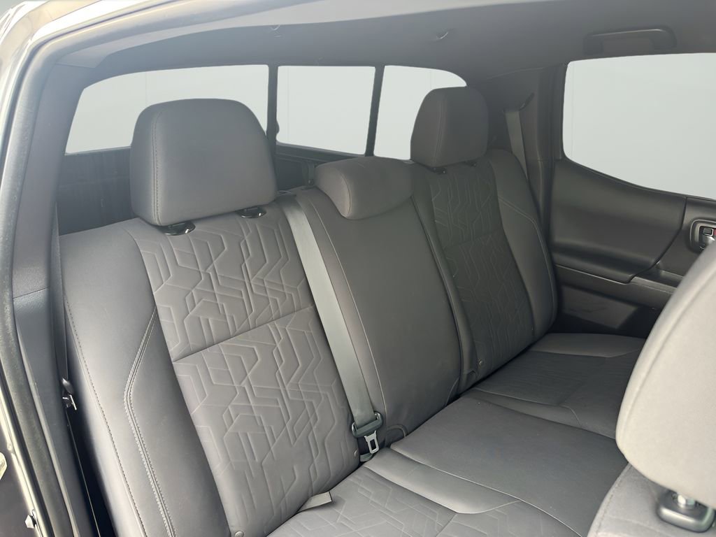 Used 2019 Toyota Tacoma TRD Off-Road w/ Technology Package image 34